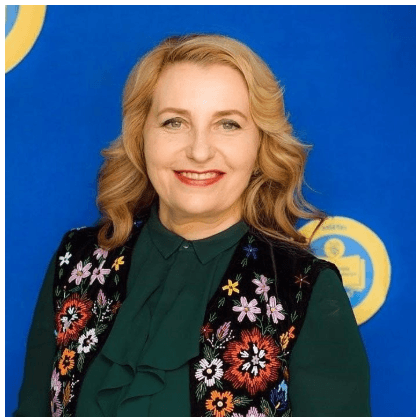 Олена Внуковська